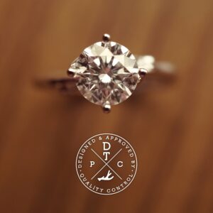 Tailor-made 18K white gold diamond ring with ‘N’ design